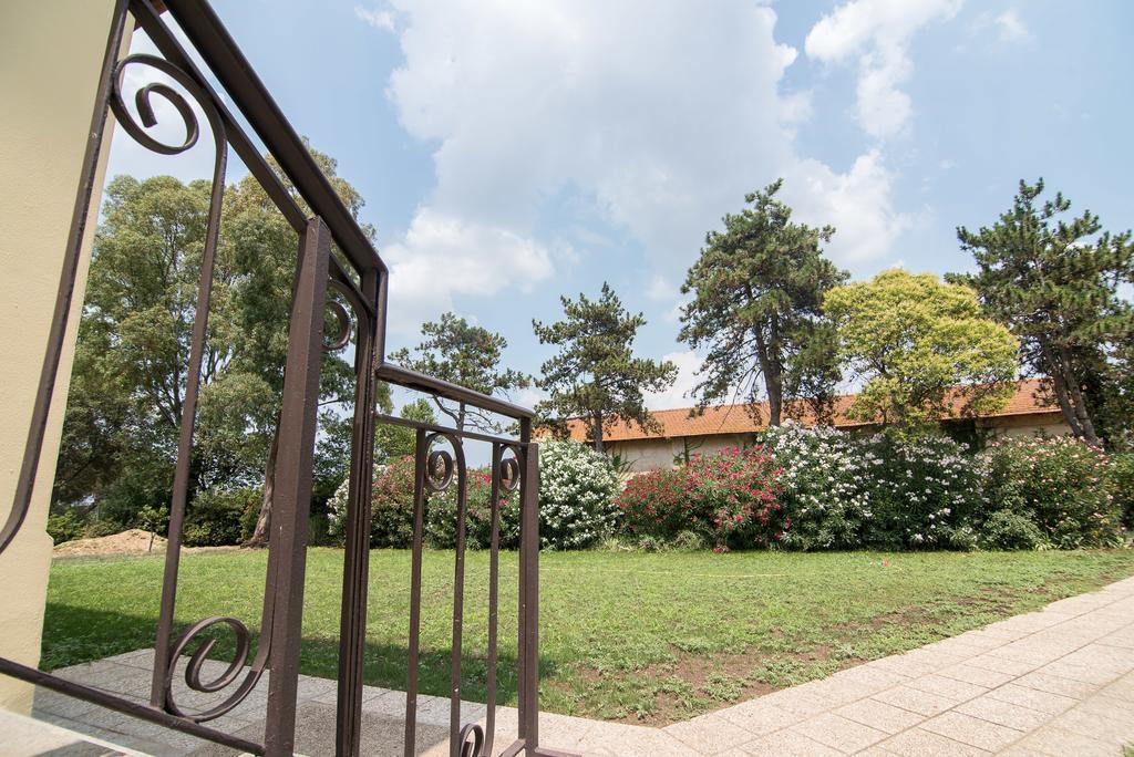 Villa Degli Oleandri Bnb Rome Exterior photo